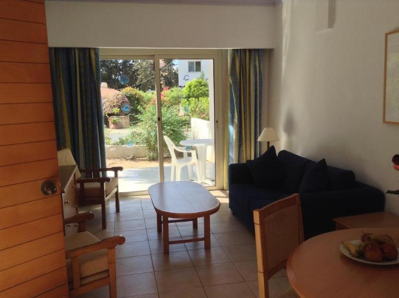 Paphos Gardens Apartment الغرفة الصورة